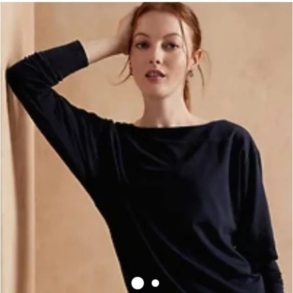 Banana Republic Dolman sleeve T-shirt in Navy soft Viscose /spandex size S